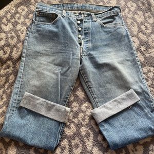 EUC Re/done Levi’s straight leg jeans 30” waist